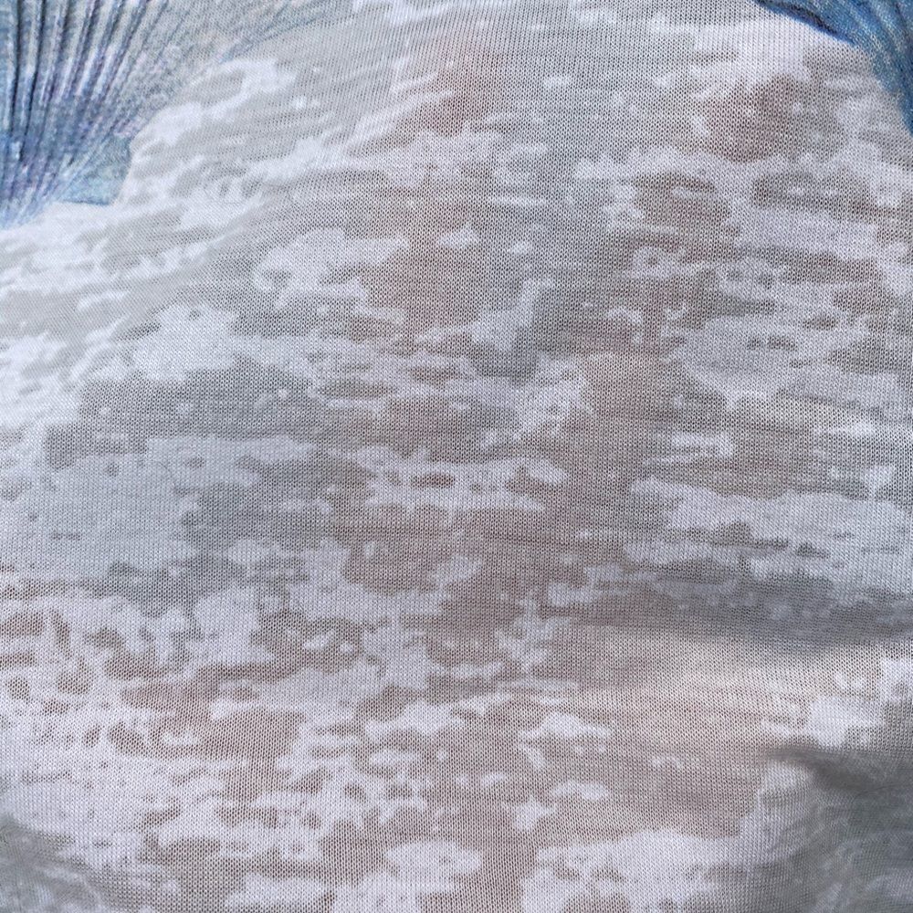 Divided Shells T-Shirt - Picture 3 of 8